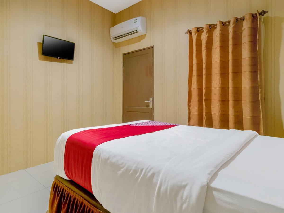 Oyo 741 Hotel Labuhan Raya Medan Dış mekan fotoğraf