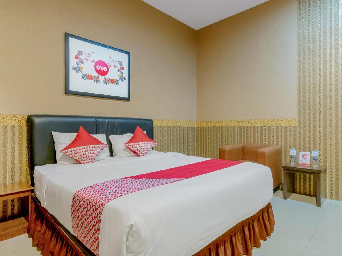 Oyo 741 Hotel Labuhan Raya Medan Dış mekan fotoğraf