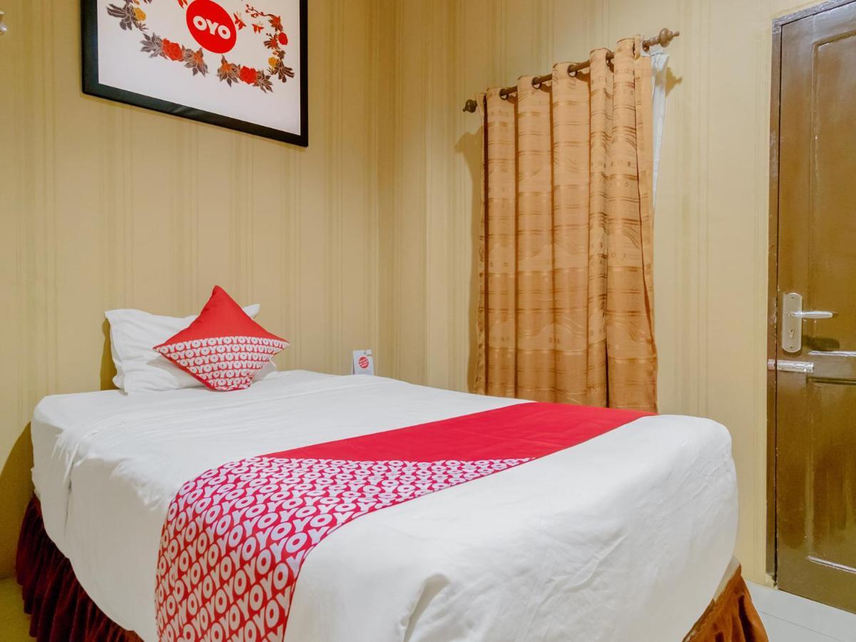 Oyo 741 Hotel Labuhan Raya Medan Dış mekan fotoğraf