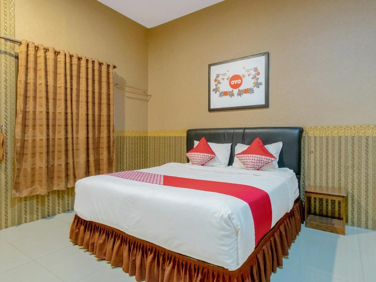 Oyo 741 Hotel Labuhan Raya Medan Dış mekan fotoğraf