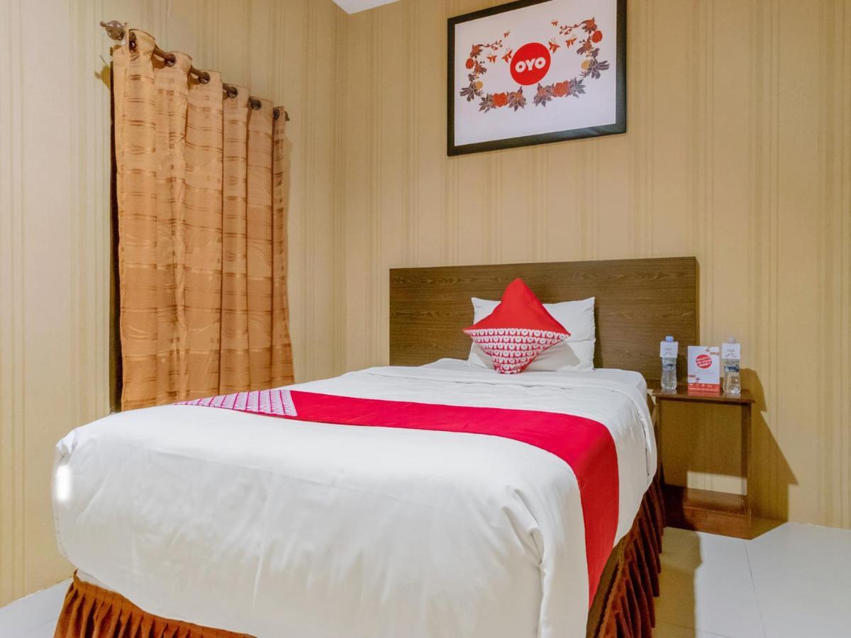 Oyo 741 Hotel Labuhan Raya Medan Dış mekan fotoğraf