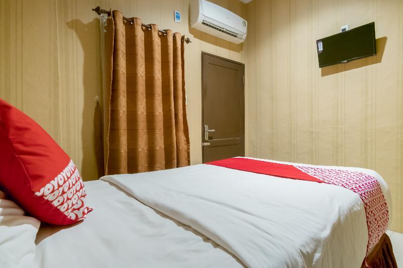 Oyo 741 Hotel Labuhan Raya Medan Dış mekan fotoğraf